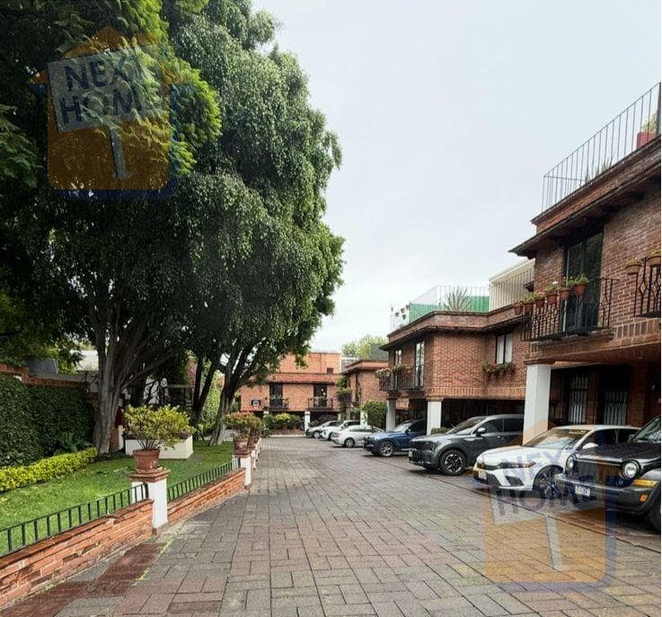 HOUSE FOR SALE IN SAN ANGEL CONDOMINIUM