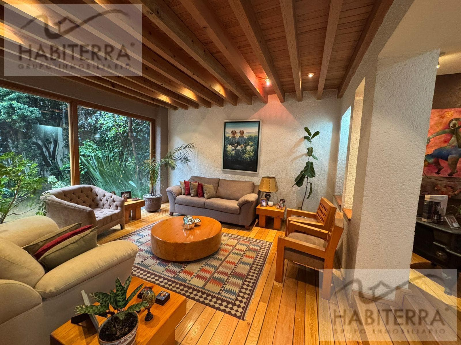 Venta excelente casa en Lomas de Vista Hermosa