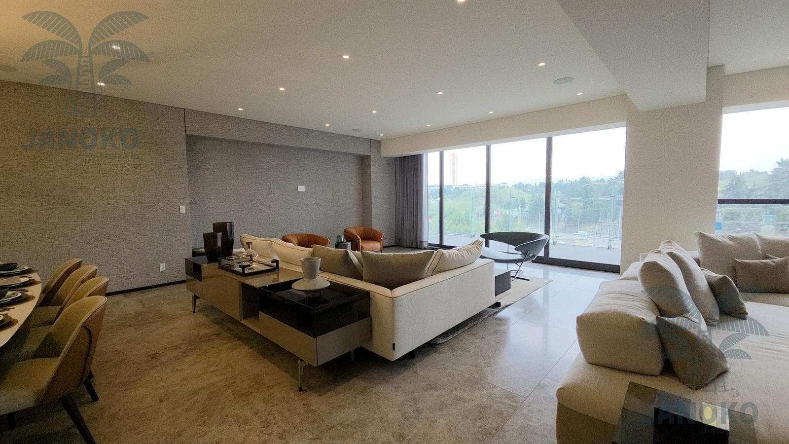 Apartment with a Terrace for Sale in Altezza Bosques
