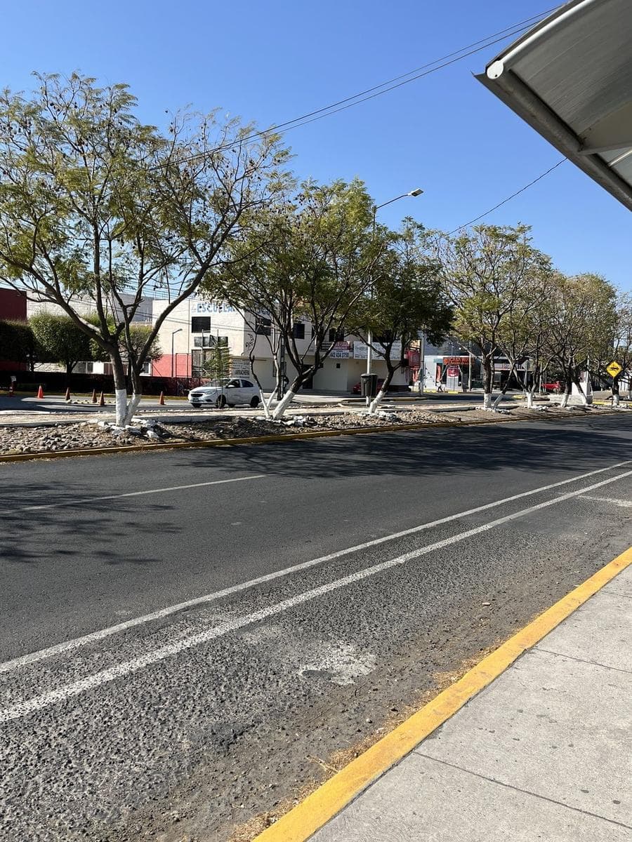 Commercial Space for Sale at Plaza Comercial Corregidora
