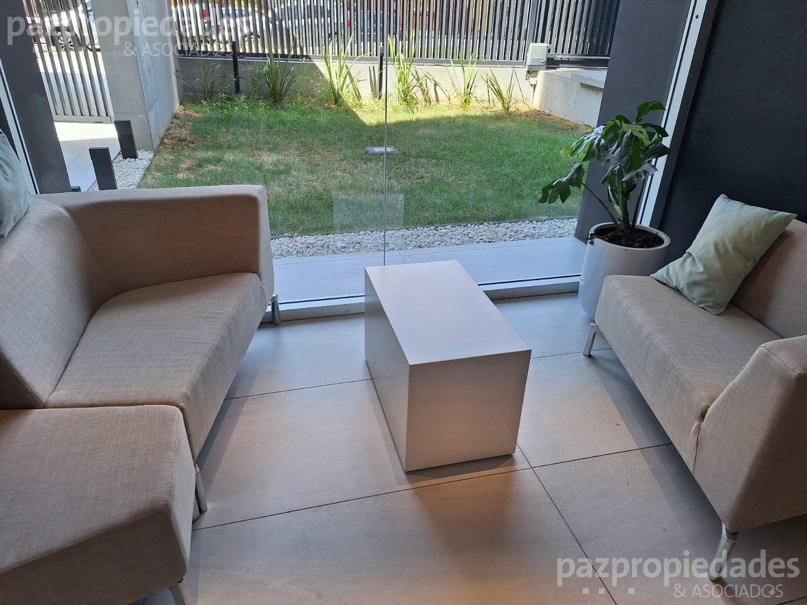 Exclusive 3-Bedroom Duplex in the Genoveva Neighborhood