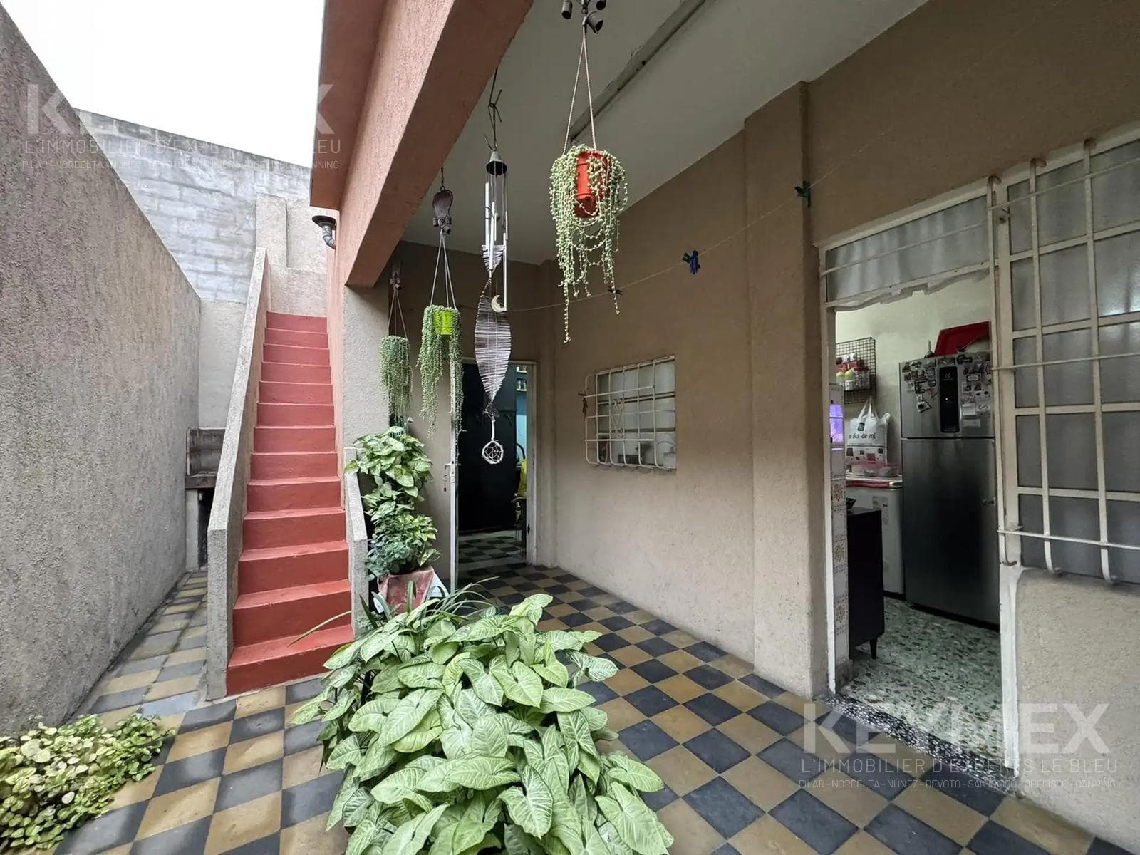 4-room corner house for sale | 3 bedrooms, 2 bathrooms, patio, and terrace