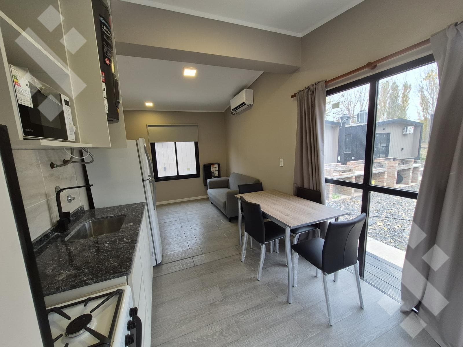 FOR SALE: 5-MODULE COMPLEX, NORDICA I - LA FORESTADA NEIGHBORHOOD, AÑELO