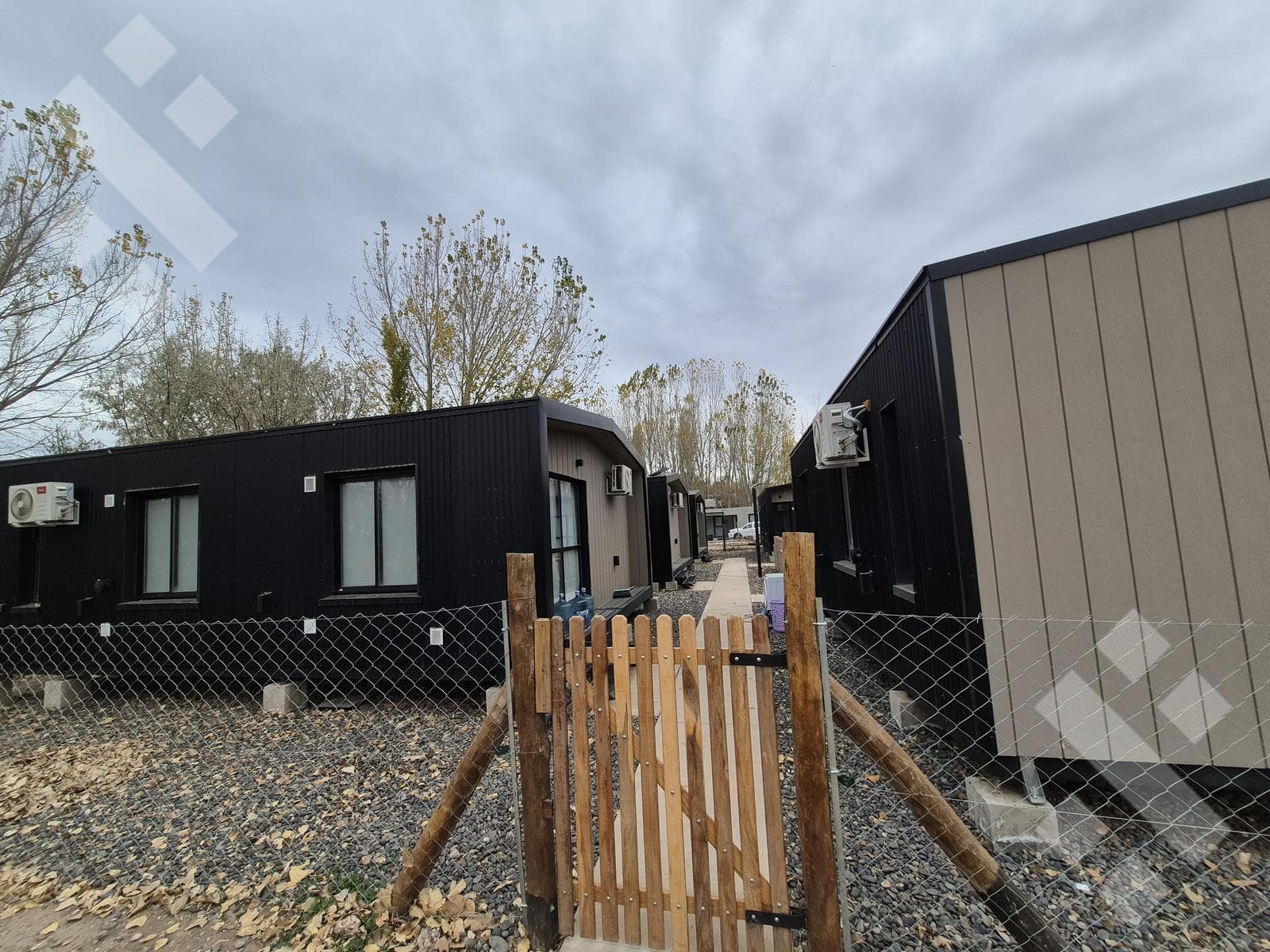 FOR SALE: 5-MODULE COMPLEX, NORDICA I - LA FORESTADA NEIGHBORHOOD, AÑELO
