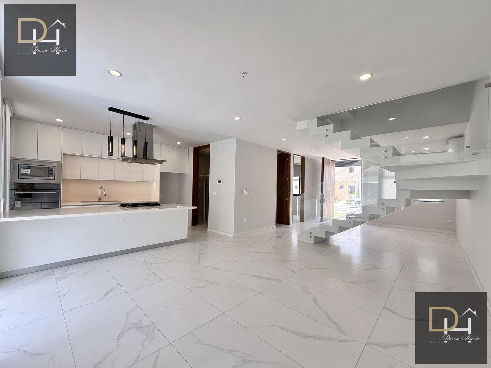 BEAUTIFUL HOUSE FOR RENT IN THE RIO RESIDENTIAL COMPLEX!!
