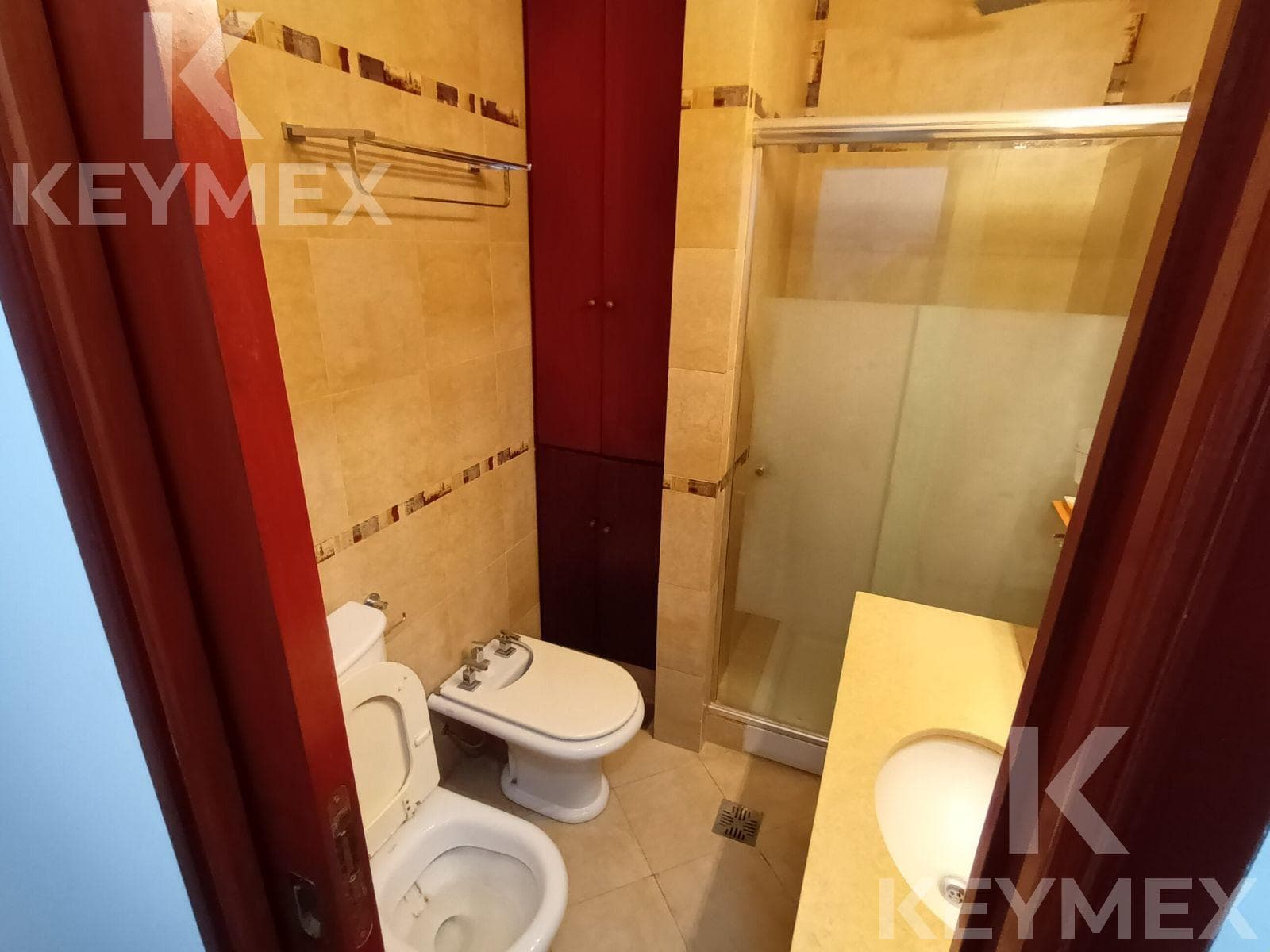 House for sale: 5 bedrooms, garage, Parque San Martin neighborhood, La Plata