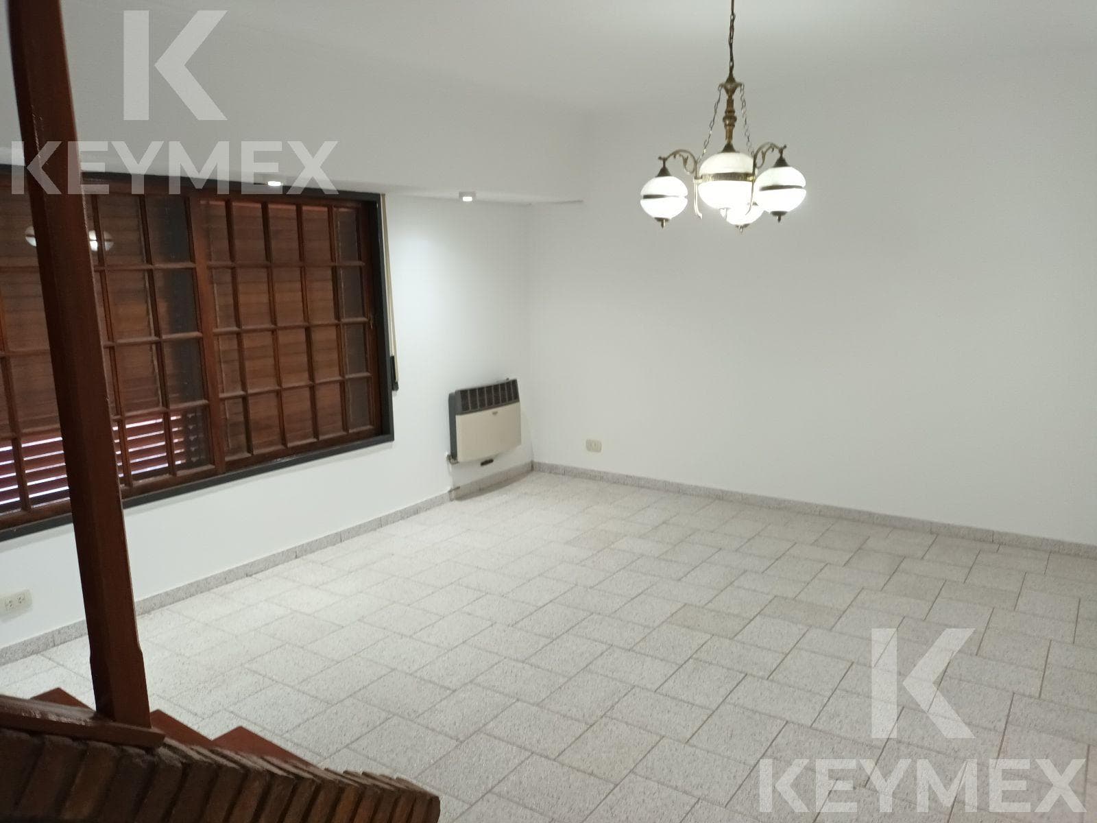 House for sale: 5 bedrooms, garage, Parque San Martin neighborhood, La Plata