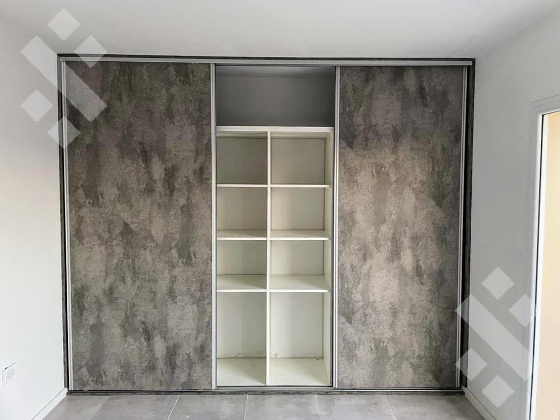 FOR SALE: 2-Bedroom Duplex with Rental Income in Altos Alberdi I, Plottier – A SMART INVESTMENT!
