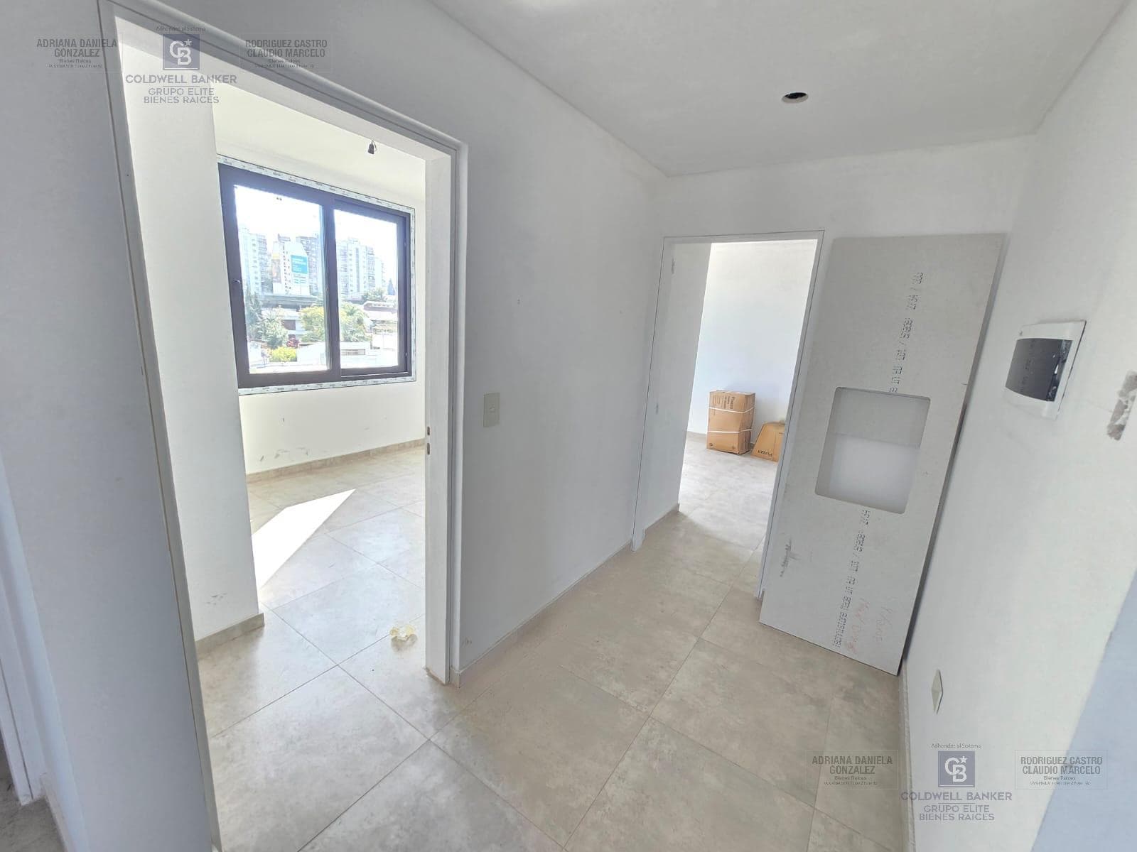 Apartment for Sale: 2 Bedrooms, 6th Floor