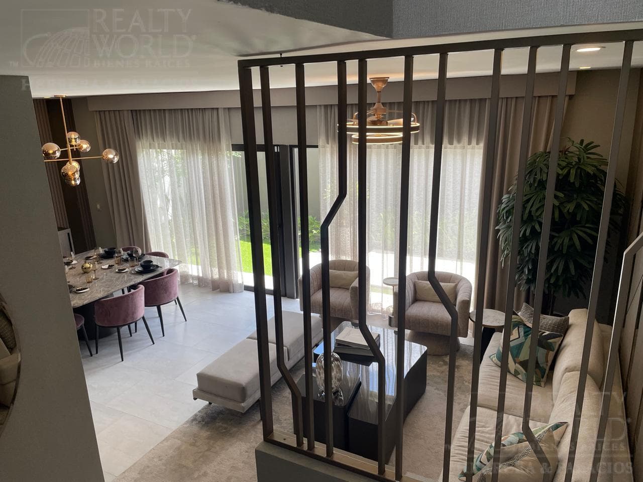 HOUSE FOR SALE IN SANTIAGO, NL