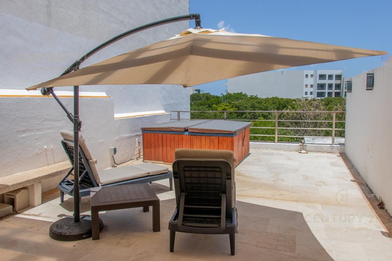Departamento 3 Recamaras en Venta Via 38 Playa del Carmen | Rooftop Privado Cerca del Mar | P4427