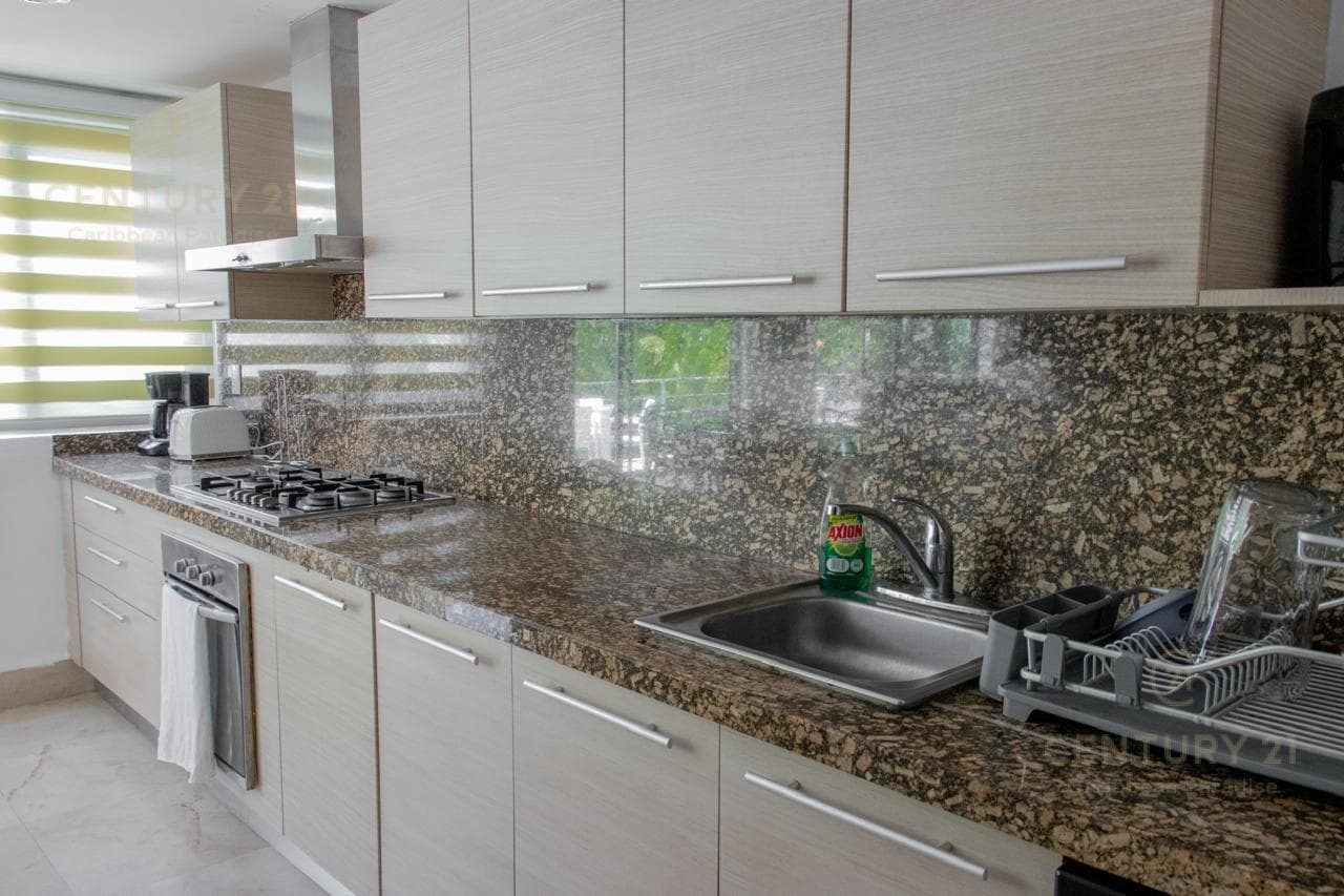 3-Bedroom Condo for Sale on Via 38 in Playa del Carmen | Private Rooftop Near the Ocean | P4427