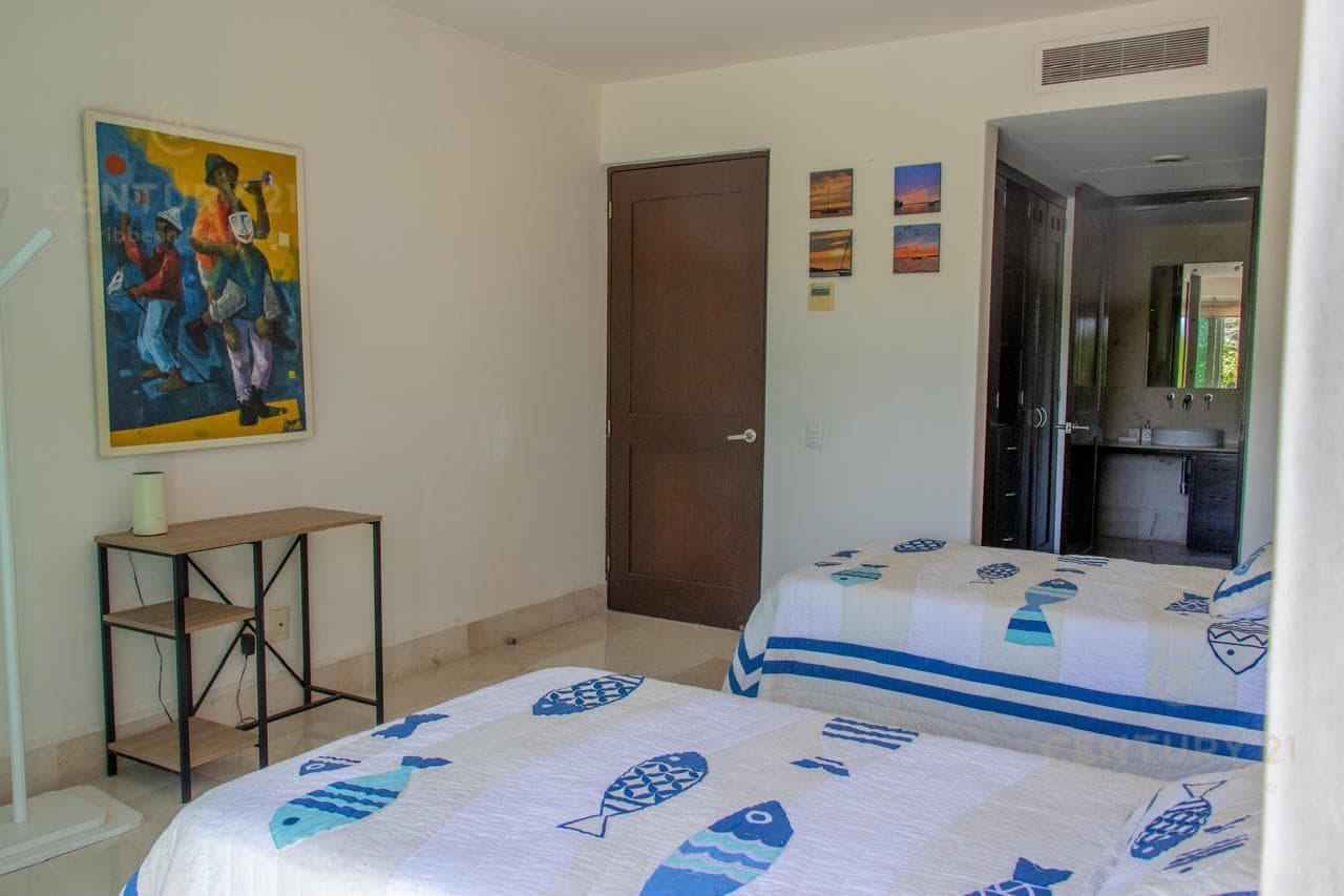 Departamento 3 Recamaras en Venta Via 38 Playa del Carmen | Rooftop Privado Cerca del Mar | P4427