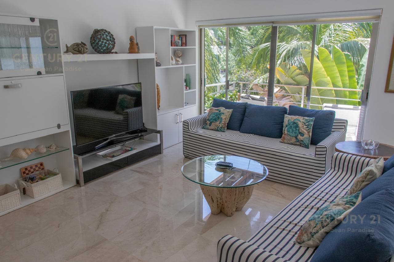 3-Bedroom Condo for Sale on Via 38 in Playa del Carmen | Private Rooftop Near the Ocean | P4427