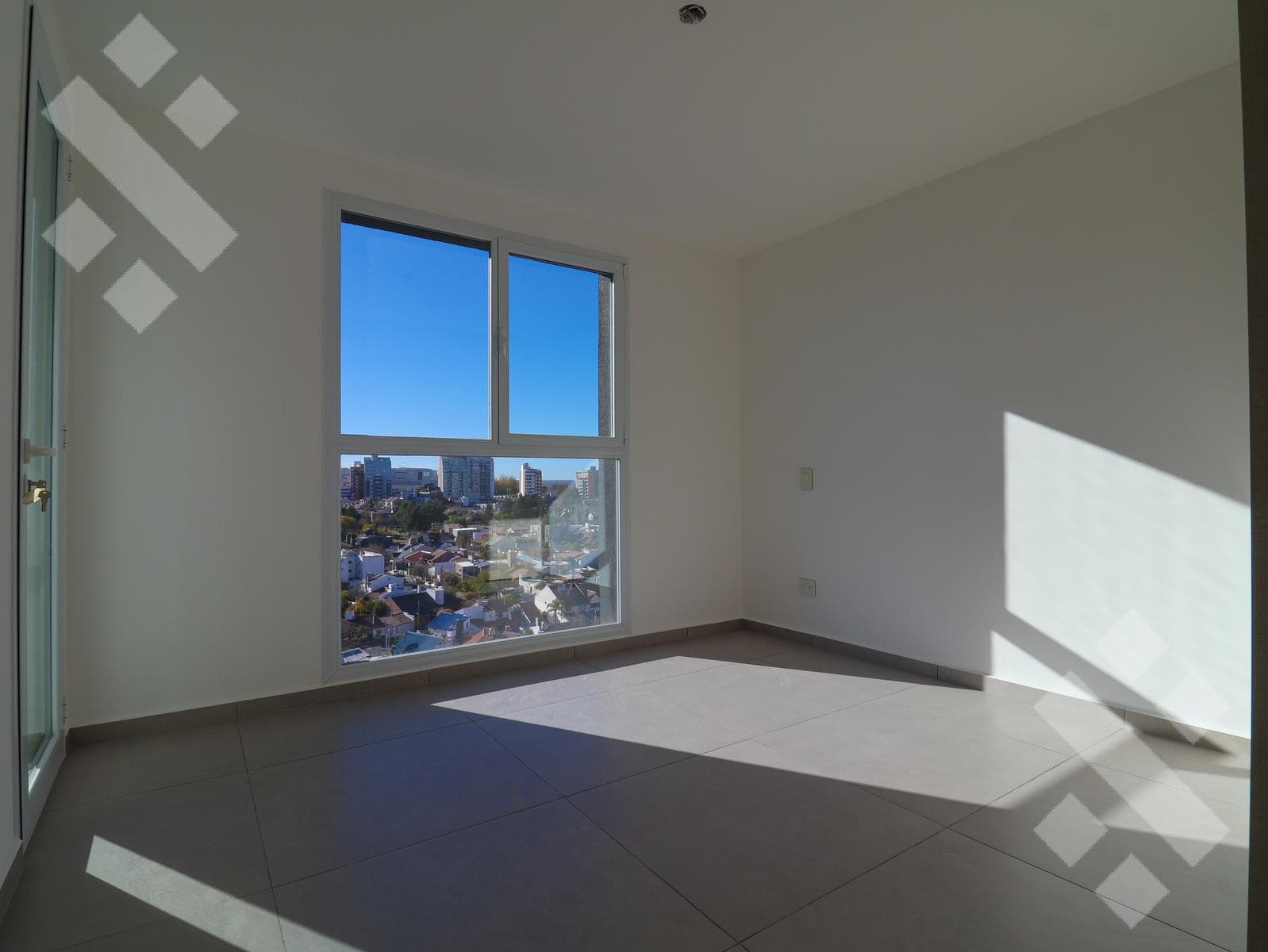 2-Bedroom Apartment for Sale in the Centro Este Neighborhood