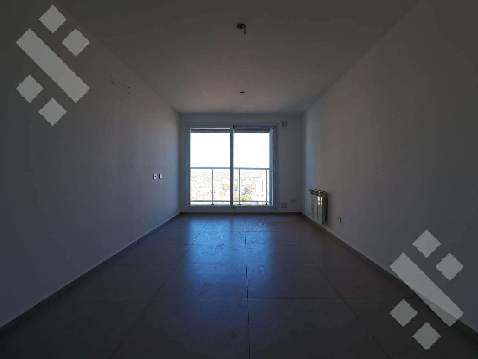 2-Bedroom Apartment for Sale in the Centro Este Neighborhood