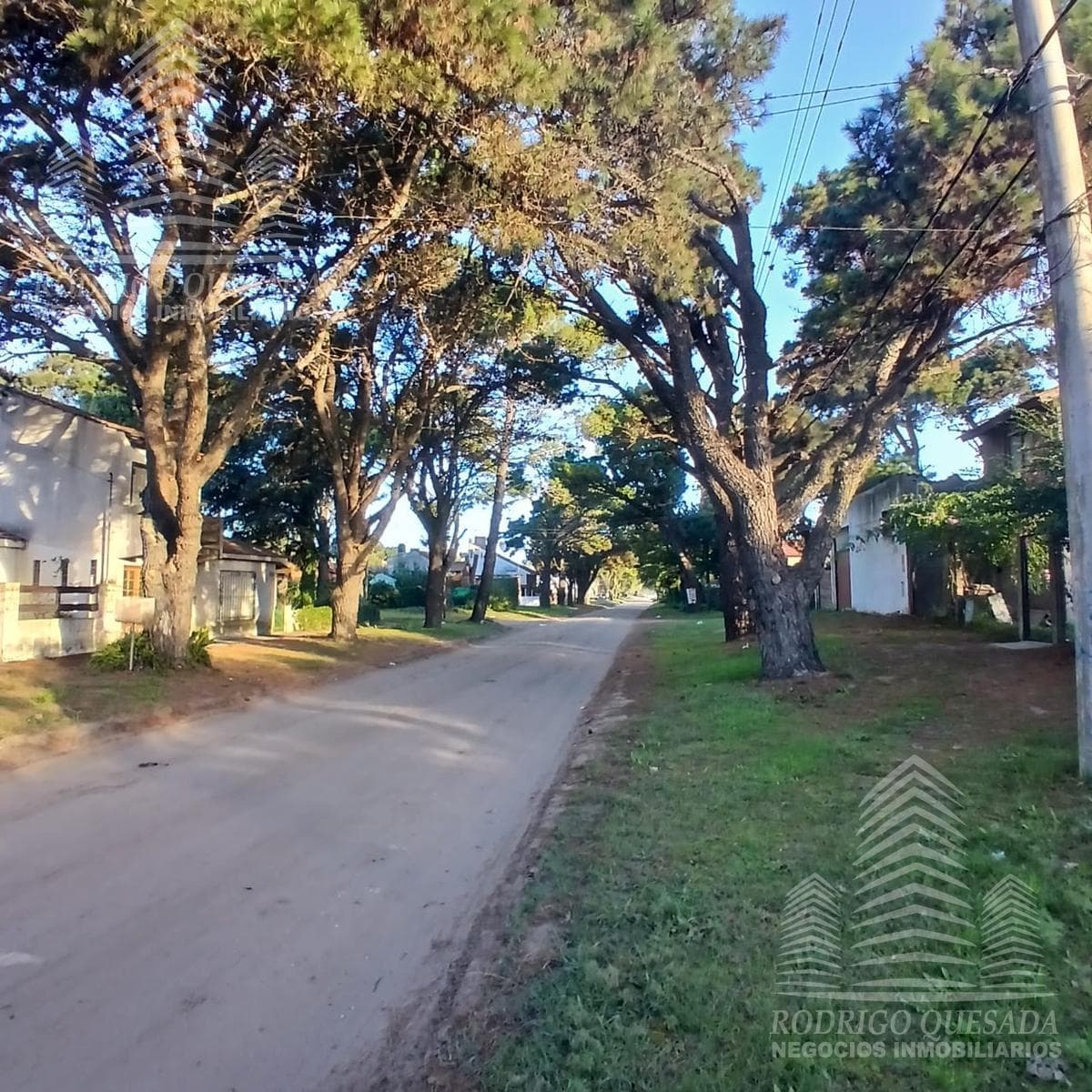 |Two-story house with all utilities connected| Ideal for a large family | Reassessed