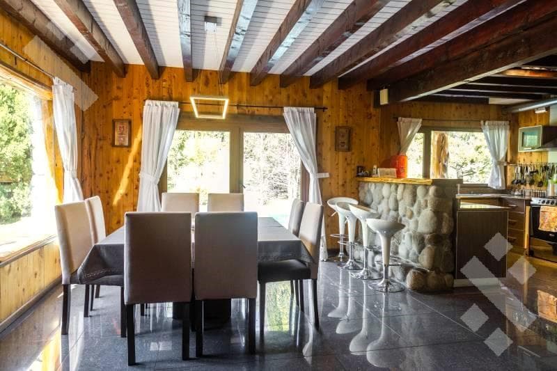 House for Sale, 300 m² - Tierra de Sol Neighborhood - San Martín de Los Andes.