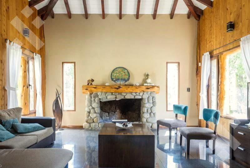House for Sale, 300 m² - Tierra de Sol Neighborhood - San Martín de Los Andes.
