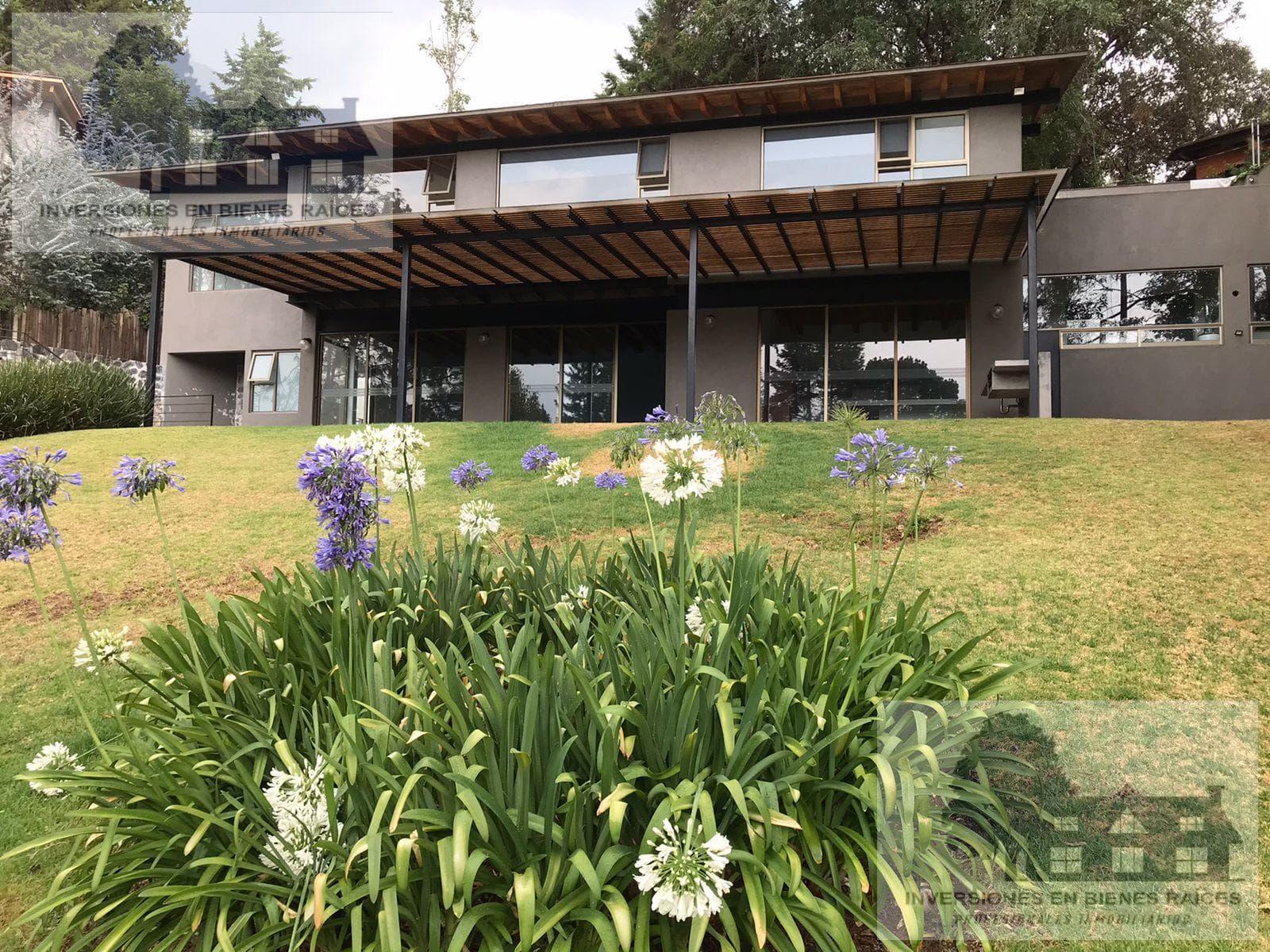 House for sale in Avándaro near a golf club