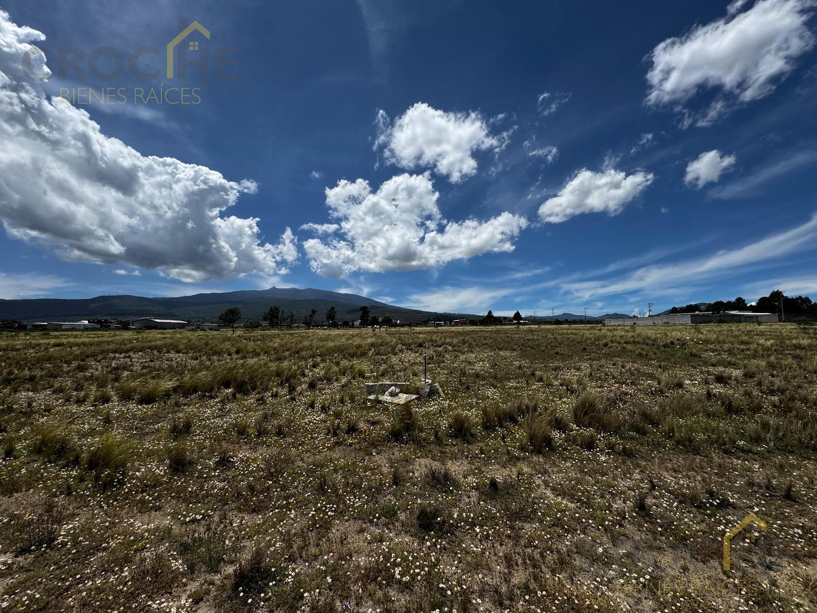 Land for sale in Perote, Veracruz, next to the Coca River and the highway