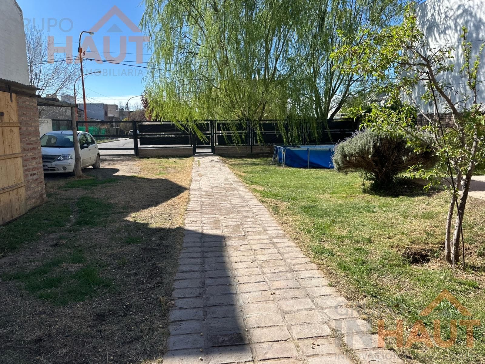 House for SALE in CIPOLLETTI - LAS VIÑAS