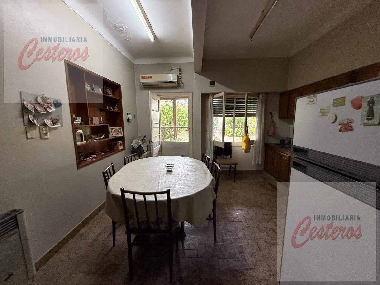 A centrally located house in Cañuelas, on San Martin Street, between Brandsen and Moreno.