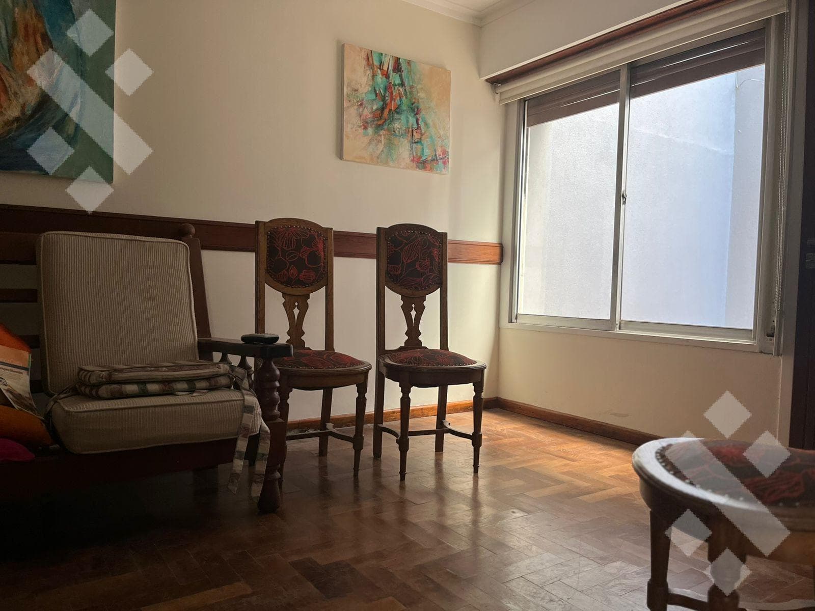 4-BEDROOM HOUSE FOR SALE IN EAST CENTRAL NEUQUÉN—MORTGAGE AVAILABLE