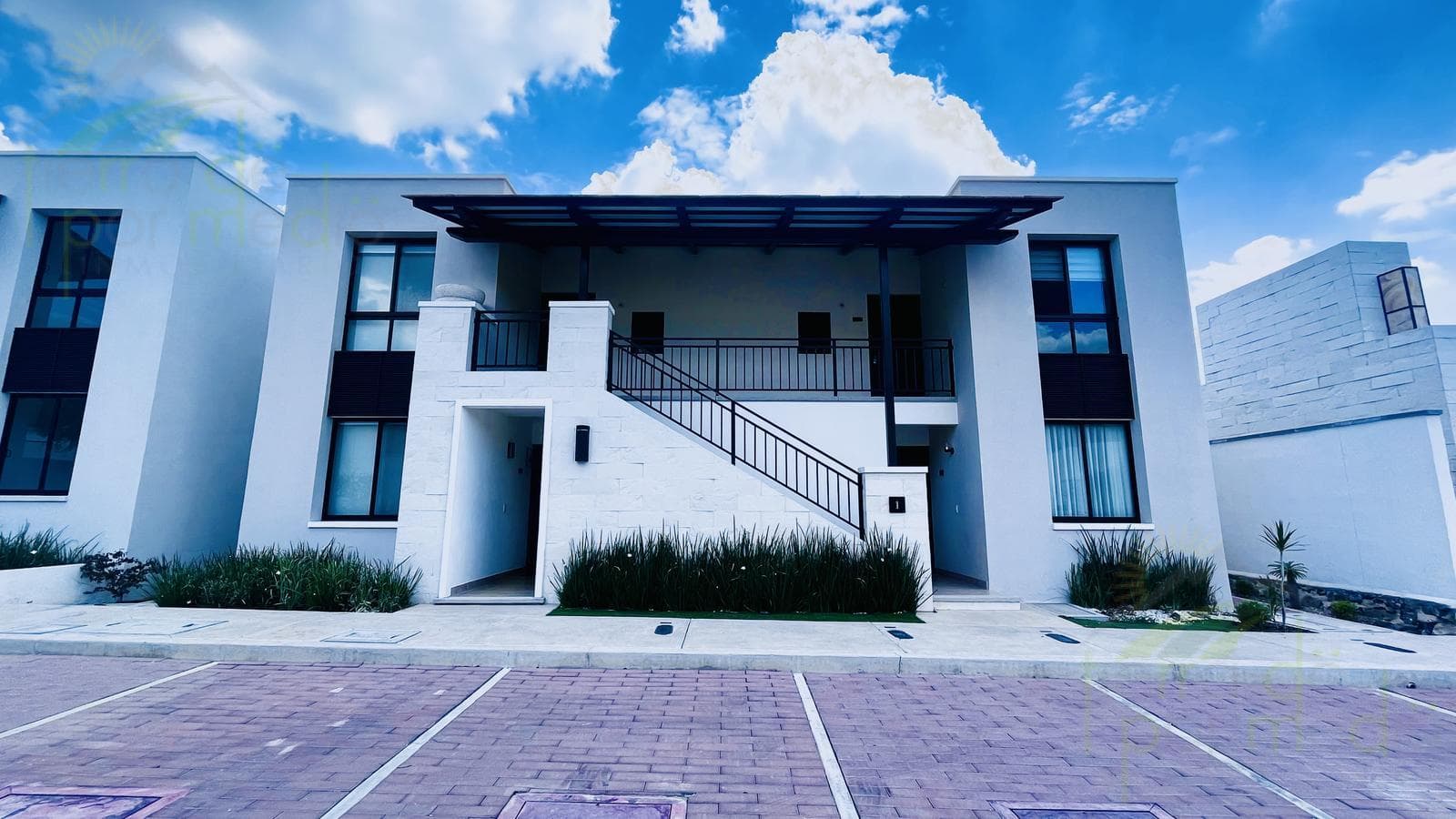 Pre-sale: Luxury Apartment on the 1st Floor in El Refugio, Querétaro