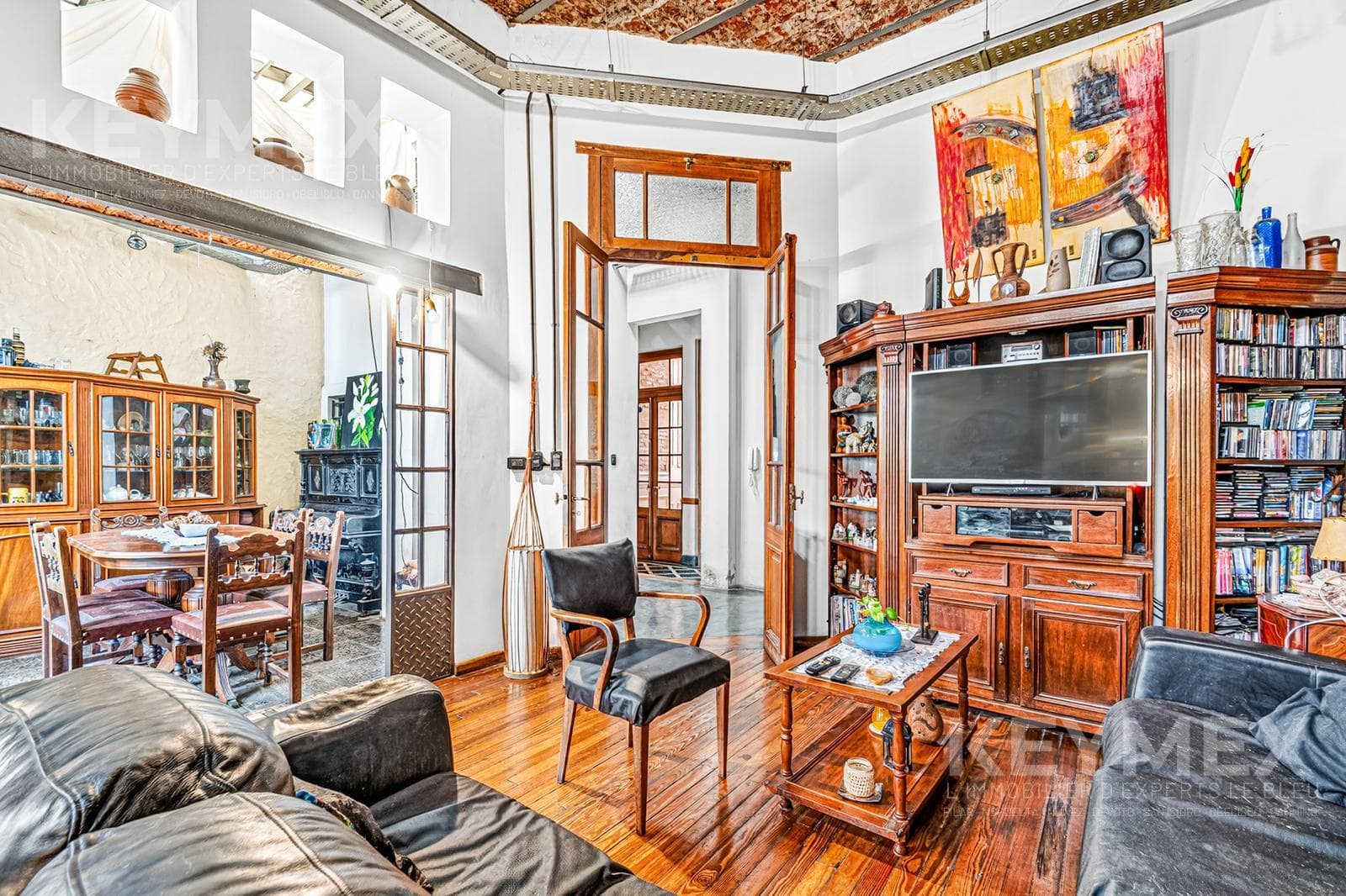 6-room house on 3 floors, with a garage and terrace in Floresta