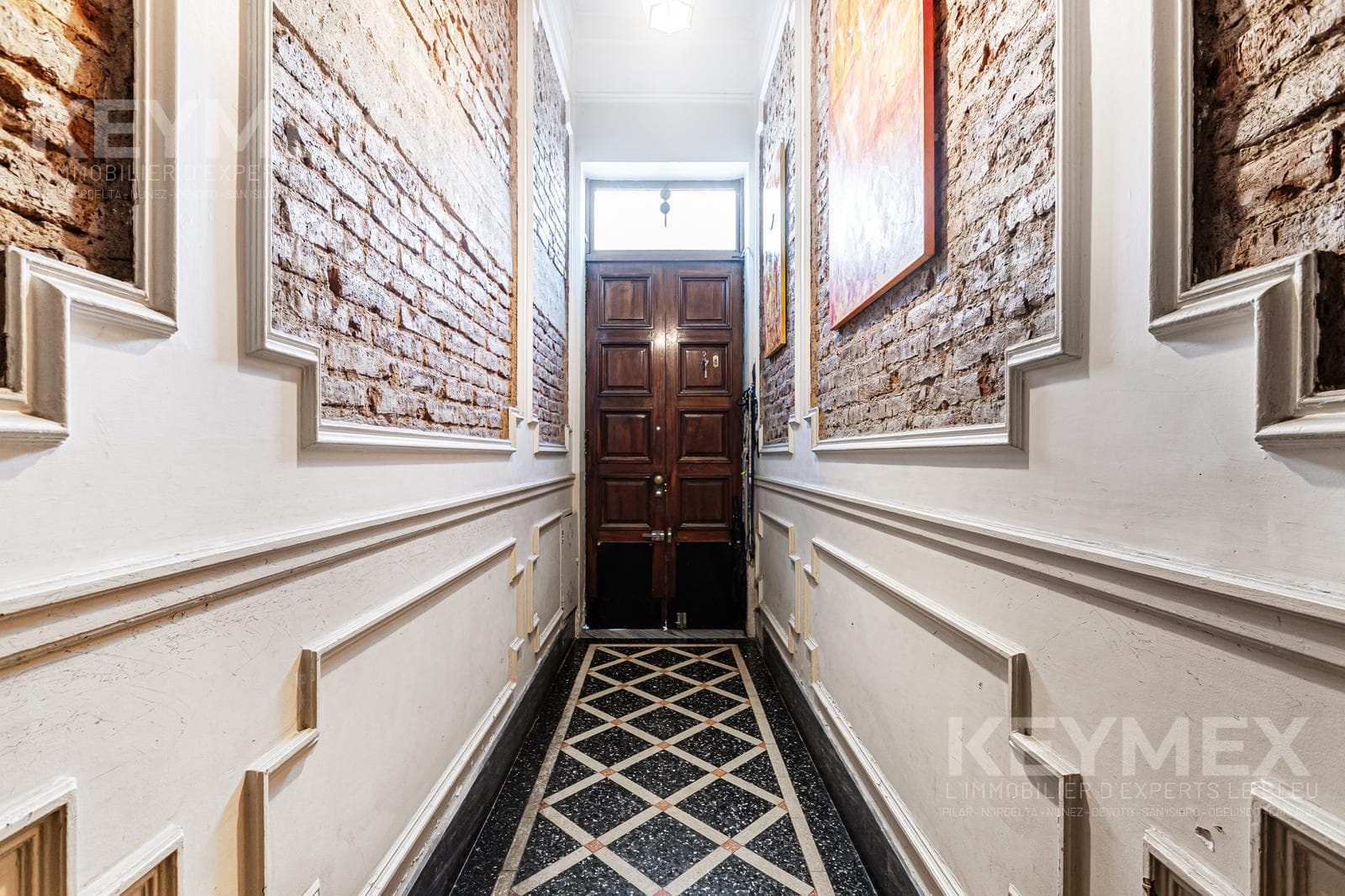 6-room house on 3 floors, with a garage and terrace in Floresta