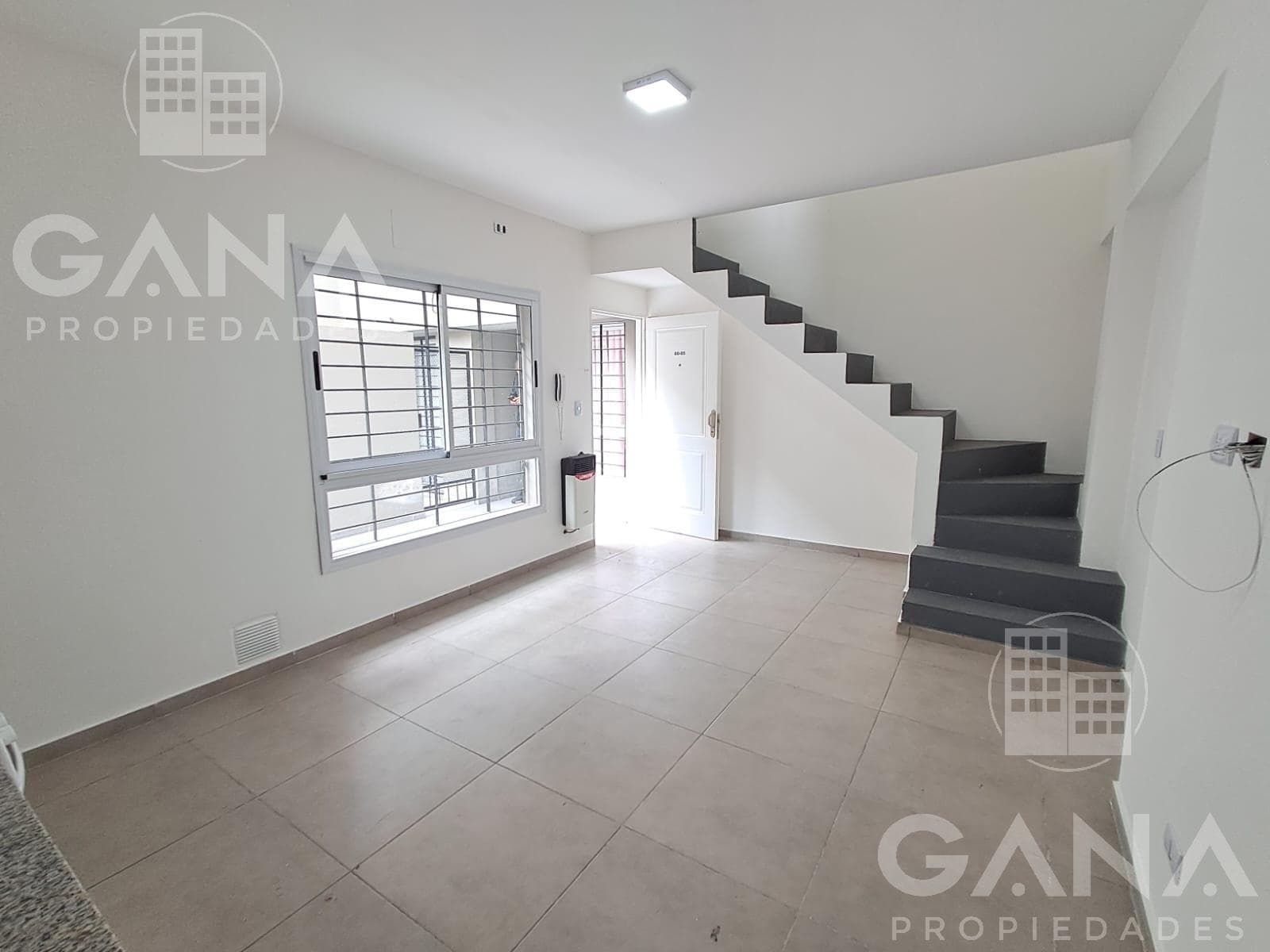 FOR SALE: 1-Bedroom Apartment in the Echesortu Neighborhood with a Private Terrace. GREAT OPPORTUNITY