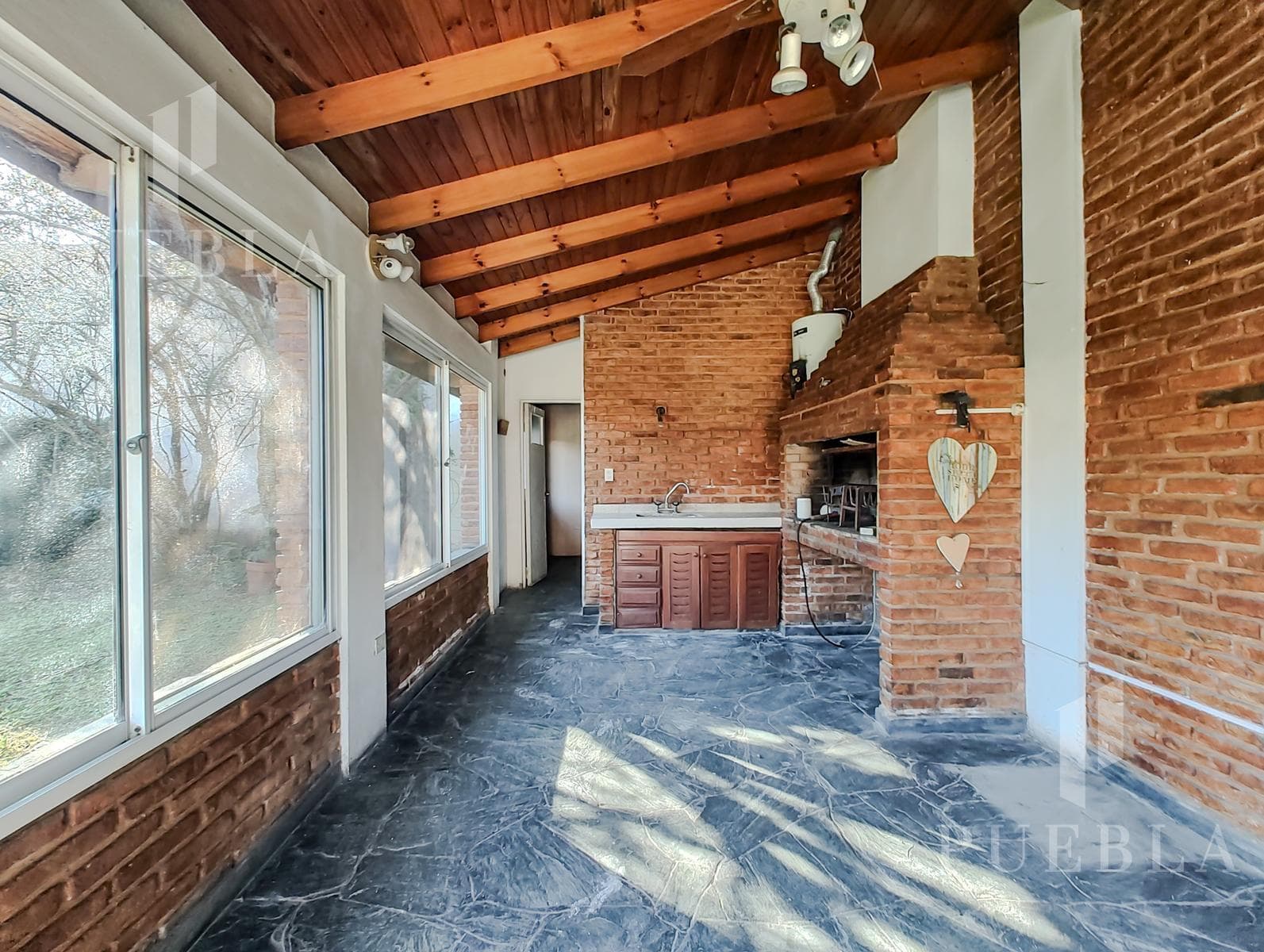 4-ROOM HOUSE FOR SALE WITH HEATED POOL AND BARBECUE AREA IN RANELAGH'S BEST RESIDENTIAL NEIGHBORHOOD