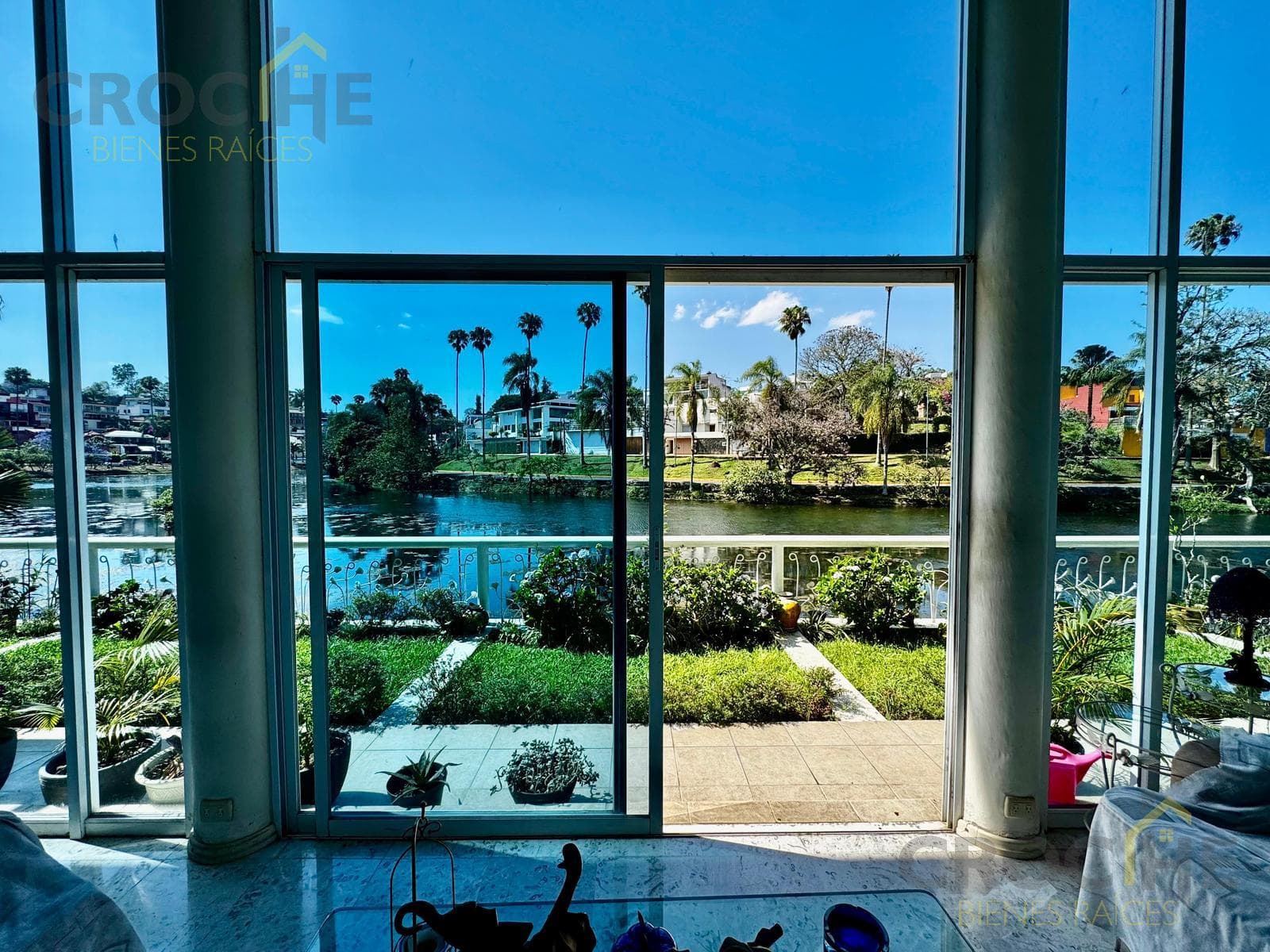 Residence with a View of Lake Las Animas, Las Animas Subdivision, Xalapa, Veracruz.