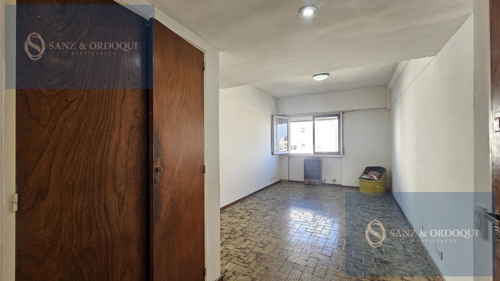 For Sale - Two-room apartment with an open view - San Martin 2950