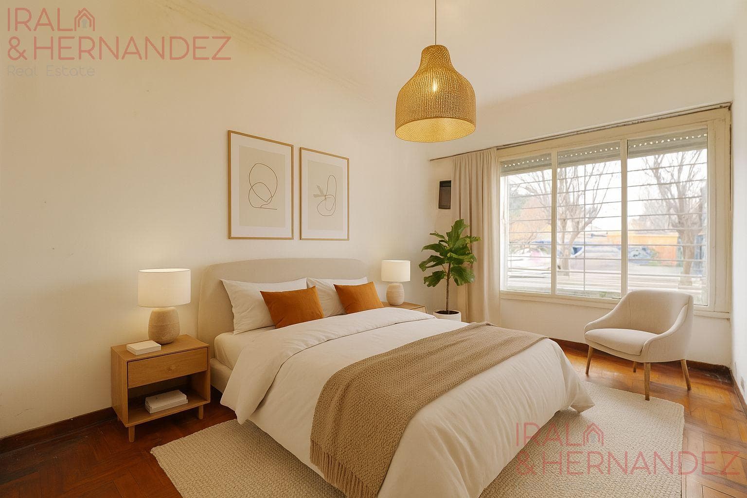 4-Bedroom House for Sale with Garden, Barbecue Area, and Garage in San Andrés