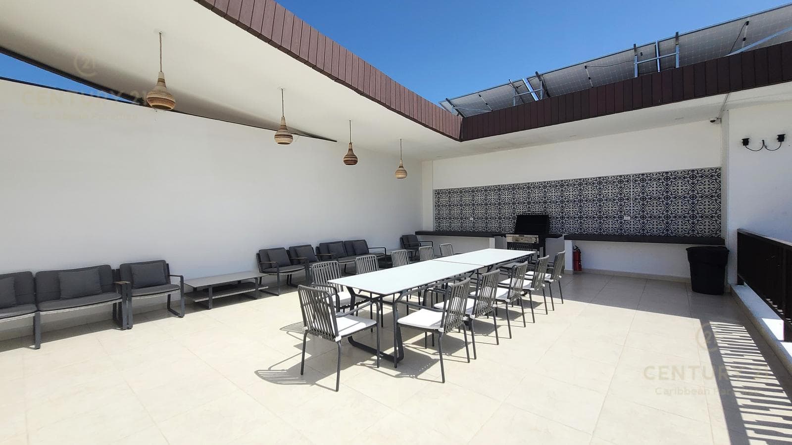 Hermosa casa de 3 rec en renta en Privada Salamanca Encuentro Playa del Carmen P4430