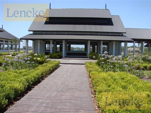 Exceptional lot for sale in Albanueva, in a prime location with the best views