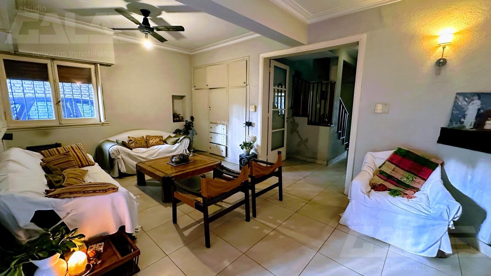 A Very Nice 5-Room Villa in Excellent Condition in a Great Neighborhood in Castelar