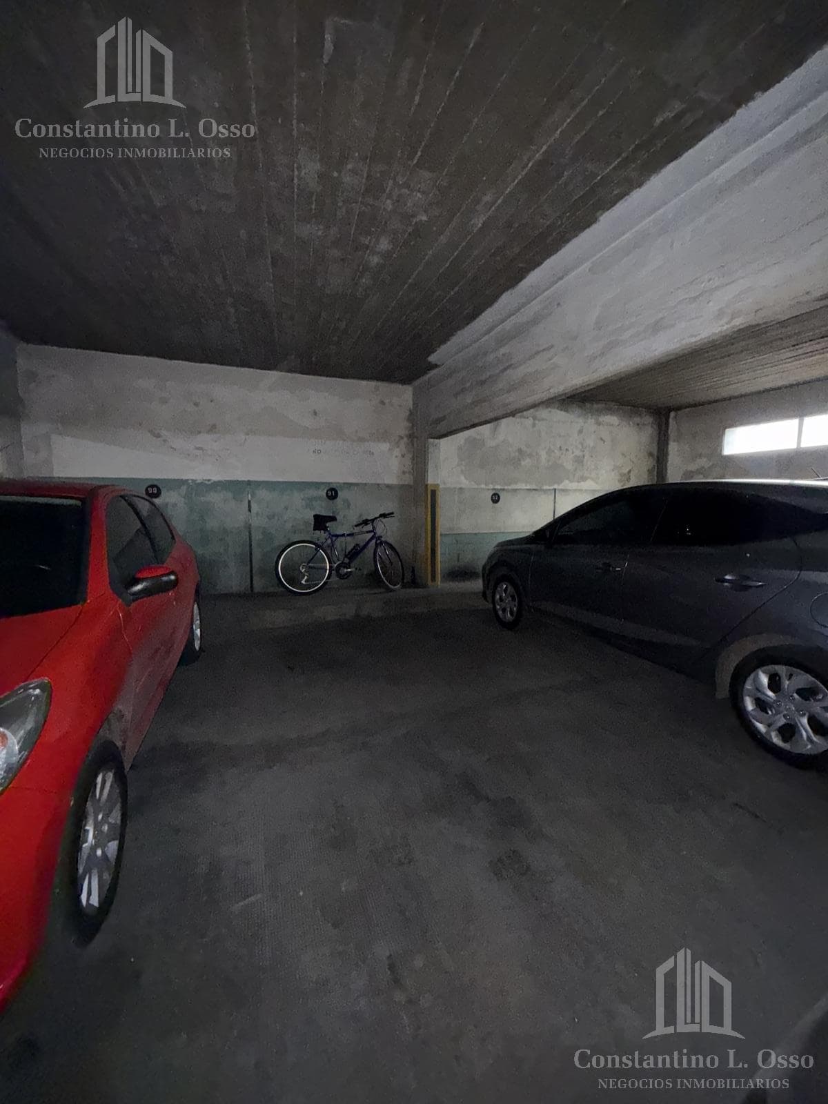 Garage for Sale - Lanusita