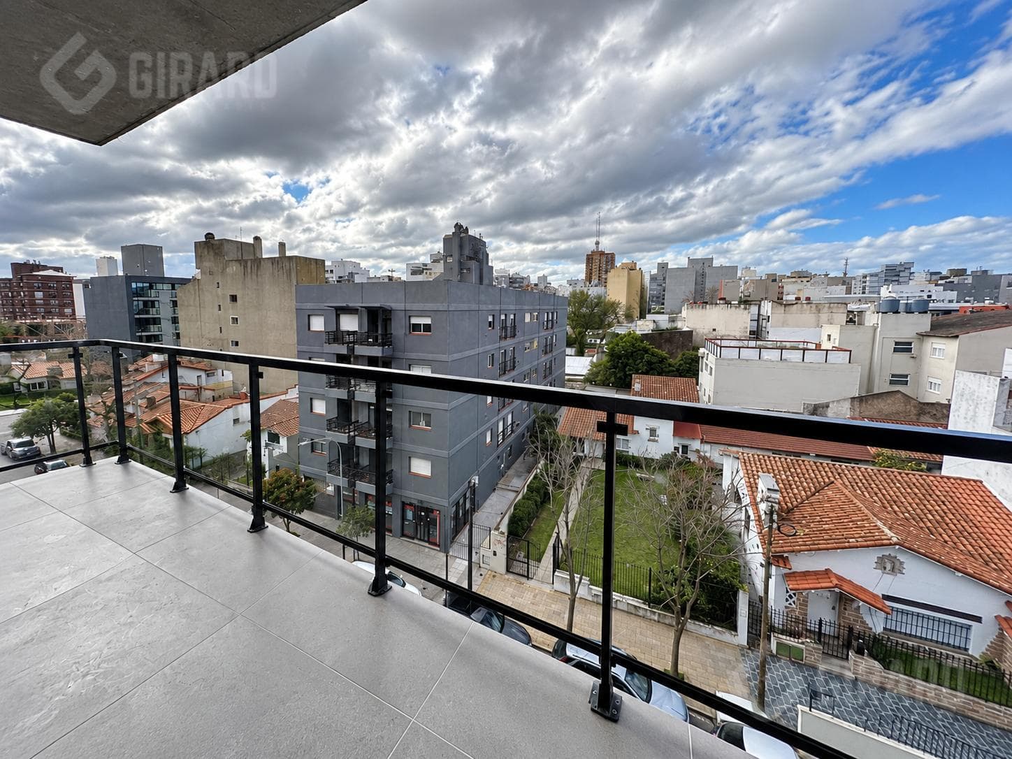 4-room apartment for sale in the Chauvin neighborhood. Financing available