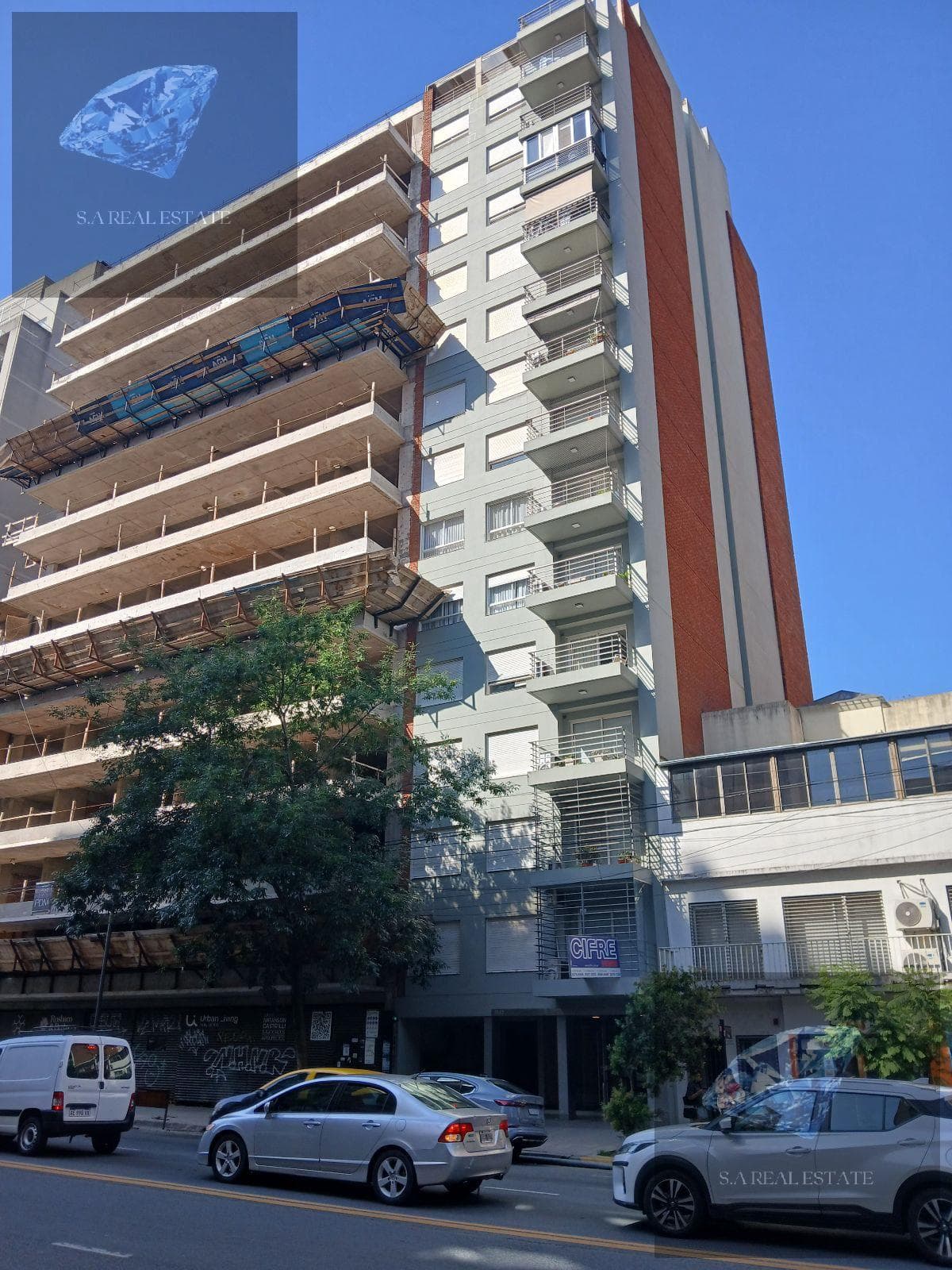 4-room apartment for sale with a garage in Belgrano