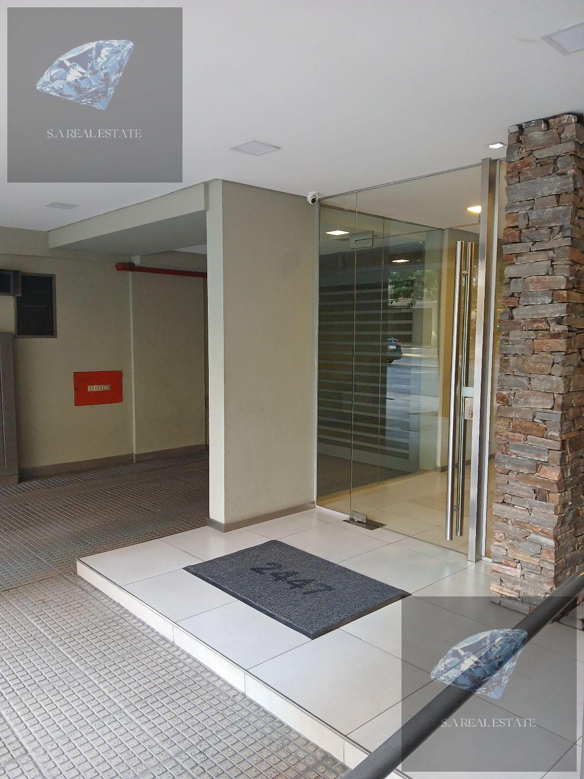 4-room apartment for sale with a garage in Belgrano