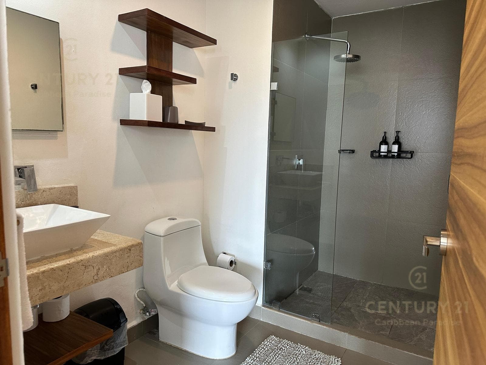 Venta de amplio estudio Playa del Carmen P4431