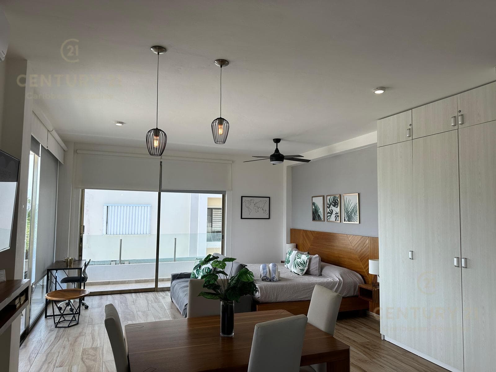 Venta de amplio estudio Playa del Carmen P4431