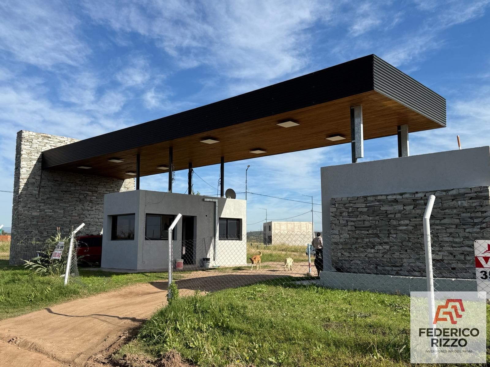 Latest Bargain Properties in Lores! Between Docta and Manantiales. LA ERNESTINA