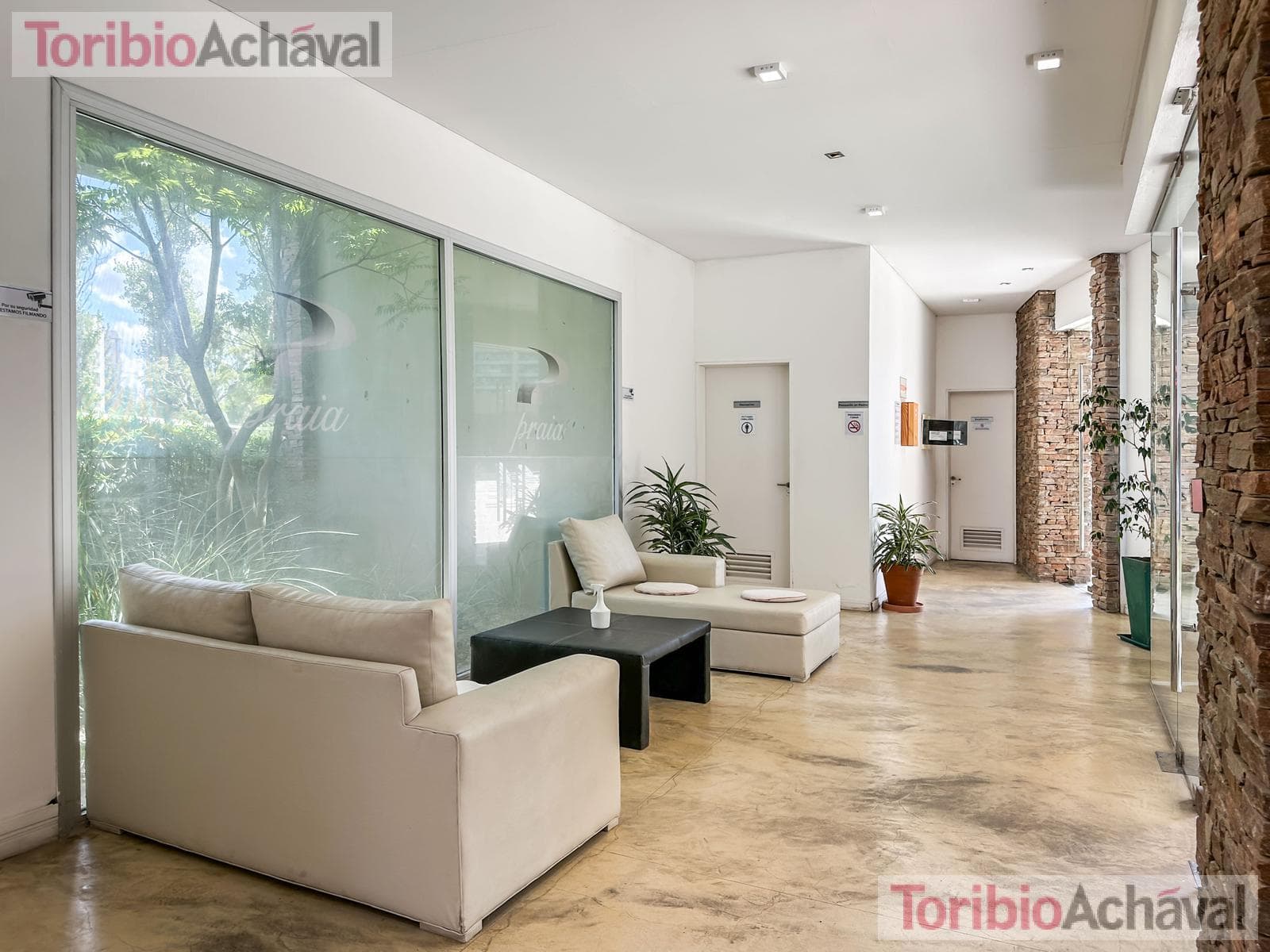 REDUCTION IN PRICE: Praia 4, Portezuelo, Nordelta Praia—For Sale, 3 bedrooms, overlooking Central Lake in Nordelta, with garage