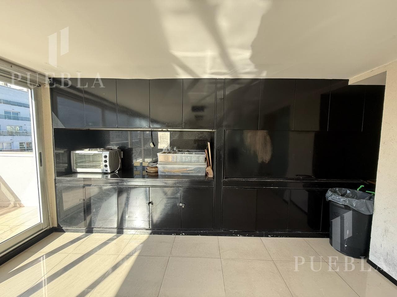 FURNISHED 2-ROOM APARTMENT FOR RENT IN PALERMO CHICO WITH OPTIONAL PARKING SPACE AND AMENITIES