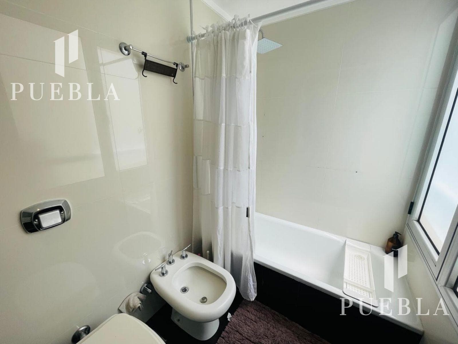 FURNISHED 2-ROOM APARTMENT FOR RENT IN PALERMO CHICO WITH OPTIONAL PARKING SPACE AND AMENITIES