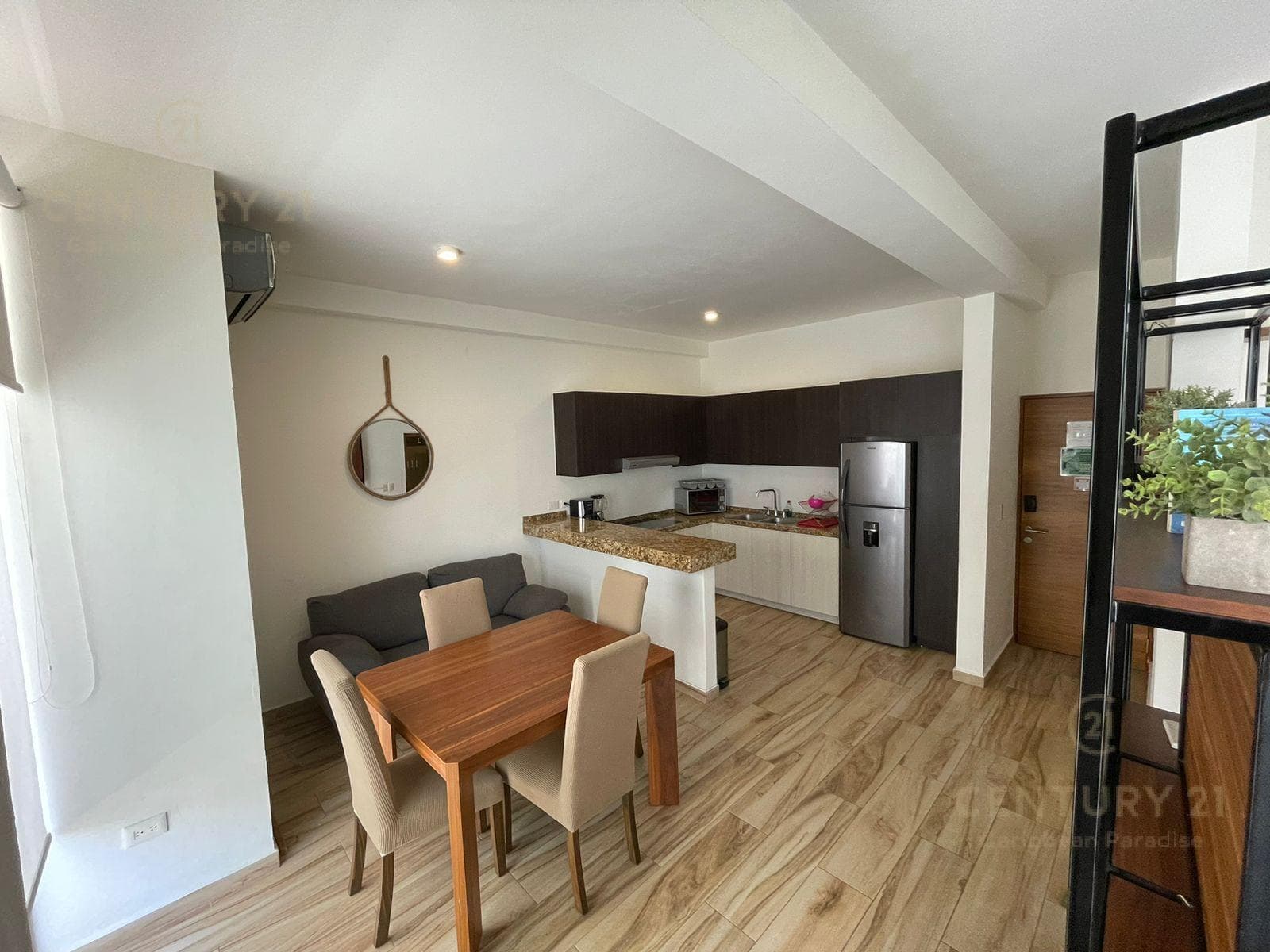 Studio apartment for sale in Colonia Colosio at Av. 10 and Calle 60, P4432
